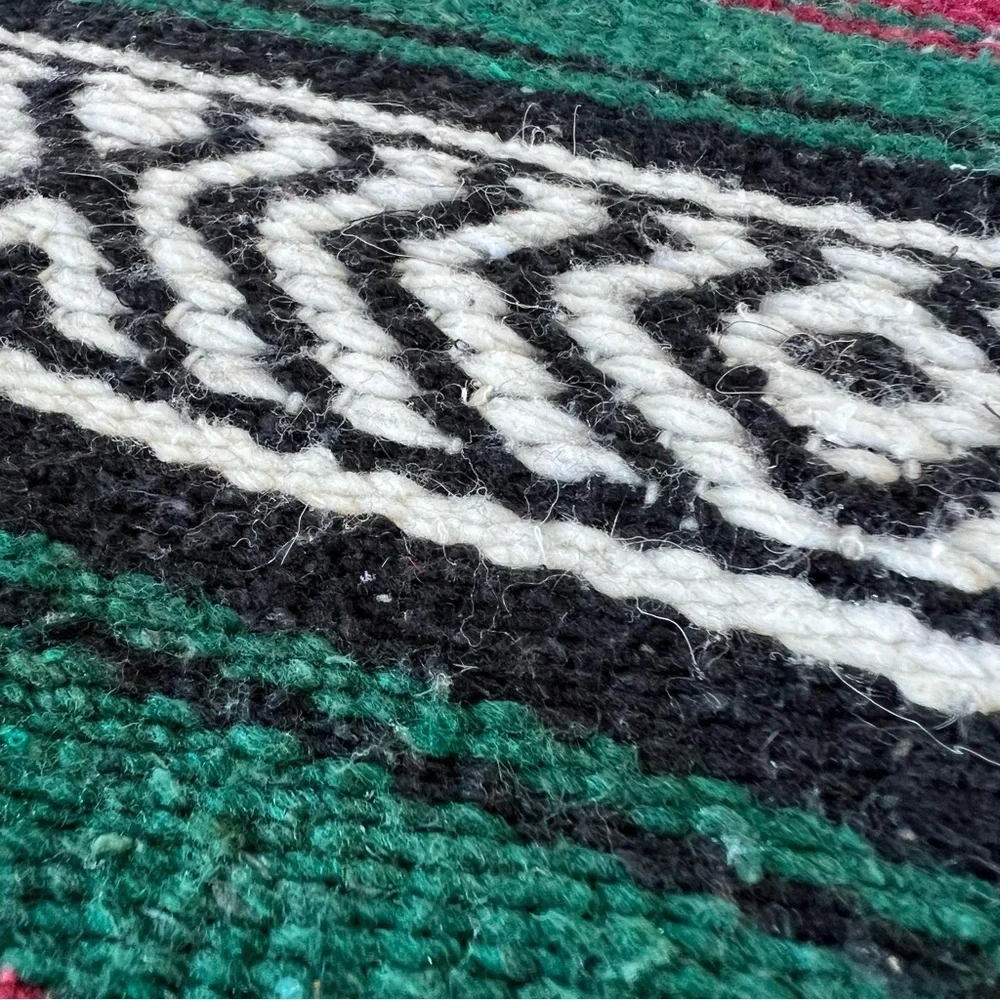 Mexican Serape Woven Falsa Blanket Fringed Red White Green Black 62x76 Soft GUC